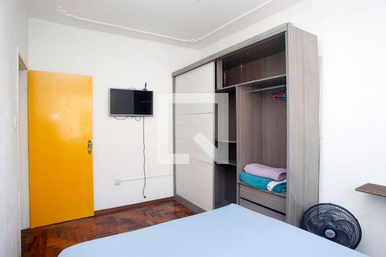 Quarto 2 de apartamento para alugar com 2 quartos, 47m² em Cidade Baixa, Porto Alegre