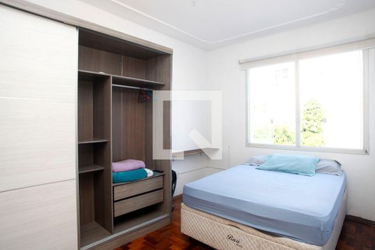 Quarto 2 de apartamento para alugar com 2 quartos, 47m² em Cidade Baixa, Porto Alegre
