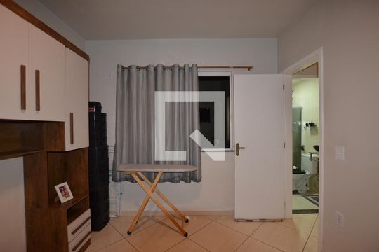 Quarto 1 de apartamento para alugar com 2 quartos, 69m² em Osvaldo Cruz, Rio de Janeiro