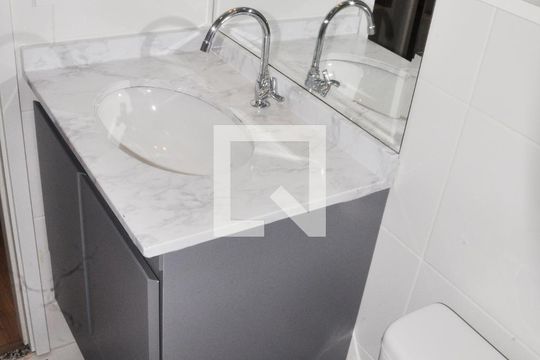 Banheiro de apartamento à venda com 2 quartos, 60m² em Limão, São Paulo