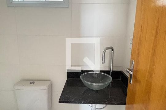 Banheiro da Suíte 1 de apartamento para alugar com 2 quartos, 104m² em Vila América, Santo André