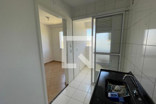 Cozinha de apartamento para alugar com 2 quartos, 46000m² em Bairro Jardim Nossa Senhora das Graças, Cotia