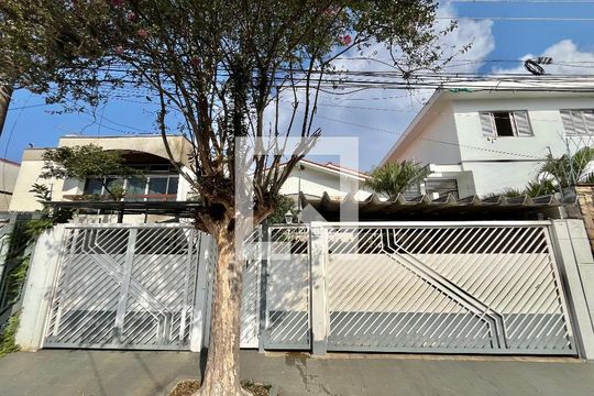 Fachada de casa à venda com 4 quartos, 222m² em Campo Belo, São Paulo