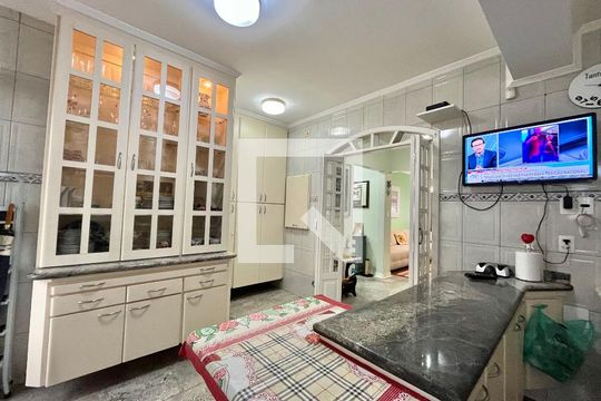 Cozinha de casa à venda com 4 quartos, 222m² em Campo Belo, São Paulo