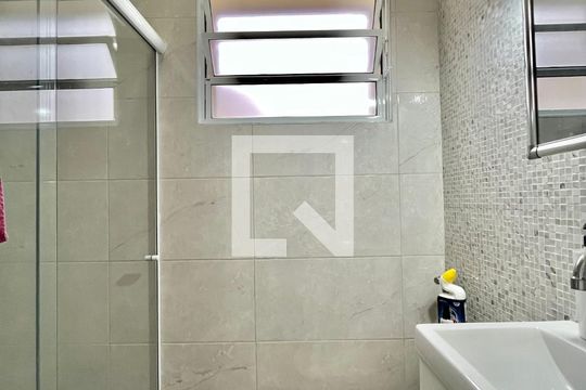 Banheiro Social de casa à venda com 4 quartos, 222m² em Campo Belo, São Paulo