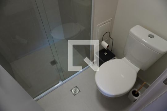 Banheiro de kitnet/studio à venda com 1 quarto, 27m² em Paraíso, São Paulo
