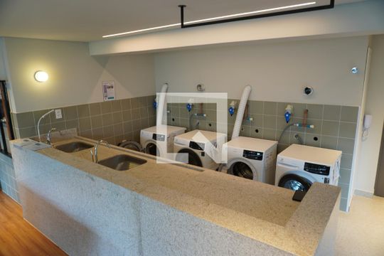 Condomínio de kitnet/studio à venda com 1 quarto, 27m² em Paraíso, São Paulo