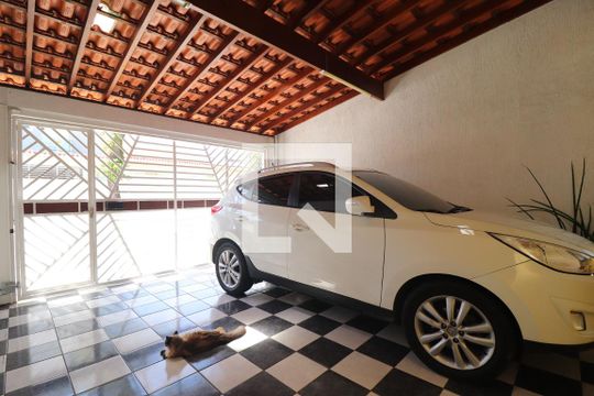 Garagem de casa à venda com 3 quartos, 120m² em Parque Erasmo Assunção, Santo André