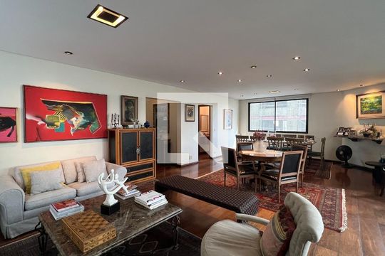 Apartamento à venda com 3 quartos, 220m² em Cerqueira César, São Paulo