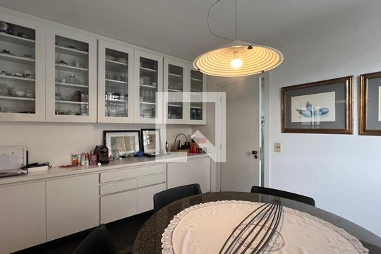 Copa de apartamento à venda com 3 quartos, 220m² em Cerqueira César, São Paulo