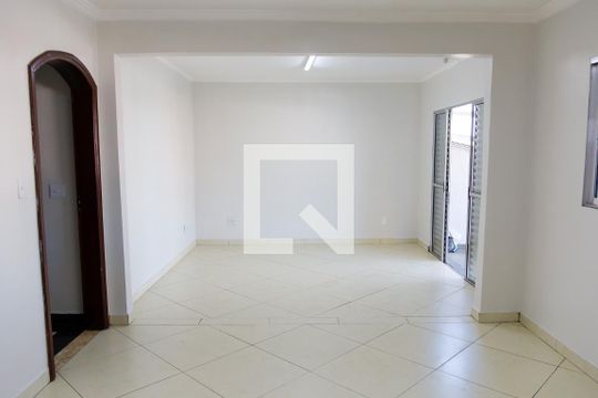 Casa à venda com 4 quartos, 256m² em Vila Campesina, Osasco