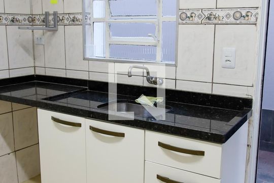Cozinha de casa à venda com 4 quartos, 256m² em Vila Campesina, Osasco