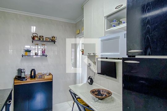 Cozinha de apartamento à venda com 3 quartos, 90m² em Vila Regente Feijó, São Paulo