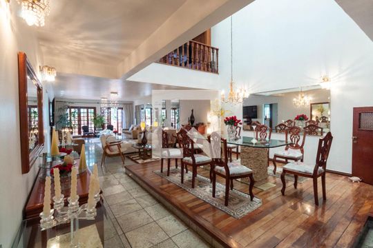 Casa para alugar com 4 quartos, 500m² em Vila Ré, São Paulo
