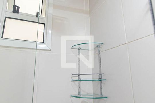 Banheiro Social de apartamento para alugar com 3 quartos, 63m² em Cidade Industrial de Curitiba, Curitiba