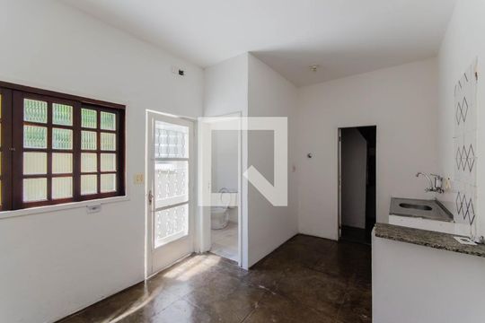 Casa 2 - Sala/Cozinha de casa à venda com 4 quartos, 270m² em Vila Monumento, São Paulo