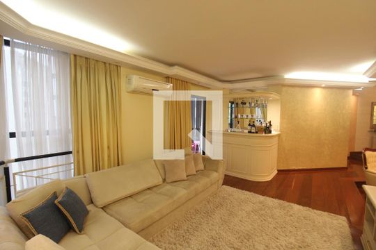 Sala de apartamento à venda com 3 quartos, 210m² em Água Fria, São Paulo