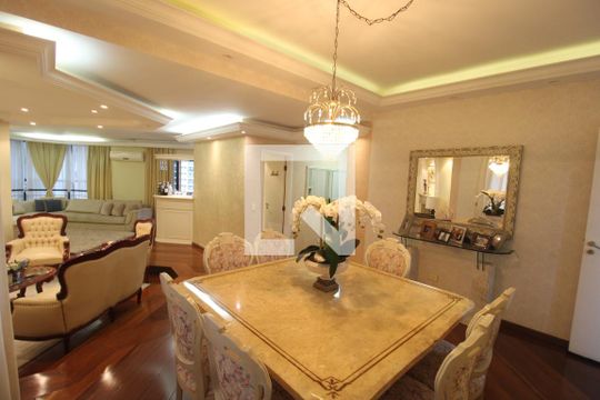 Sala de apartamento à venda com 3 quartos, 210m² em Água Fria, São Paulo
