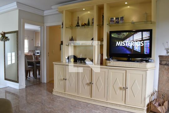 Sala 2 de casa para alugar com 4 quartos, 290m² em Mercês, Curitiba