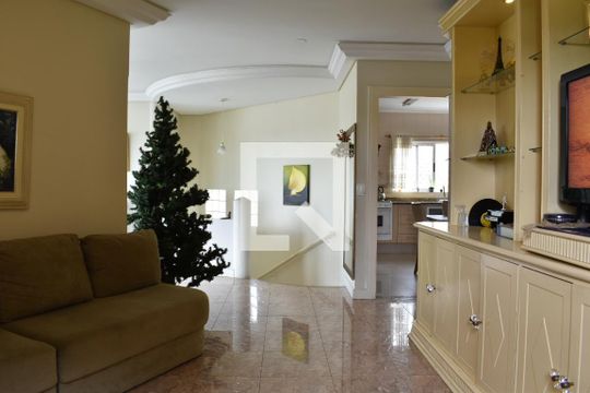 Sala 2 de casa para alugar com 4 quartos, 290m² em Mercês, Curitiba