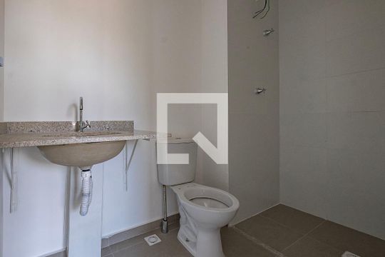 Suíte - Banheiro de apartamento à venda com 1 quarto, 28m² em Vila Madalena, São Paulo