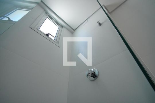 Banheiro da Suíte de apartamento à venda com 1 quarto, 66m² em Petrópolis, Porto Alegre