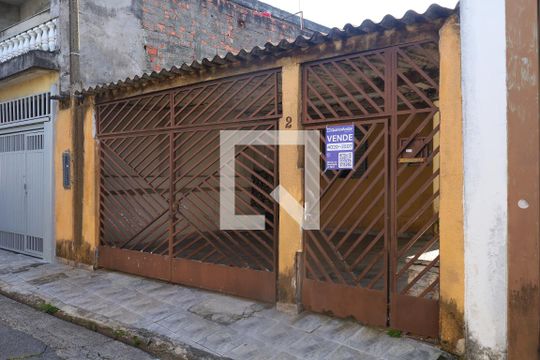 Fachada do imóvel - Placa instalada no portão do imóvel de casa à venda com 1 quarto, 150m² em Vila Verde, São Paulo