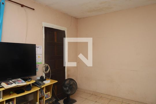 Sala de casa à venda com 1 quarto, 150m² em Vila Verde, São Paulo