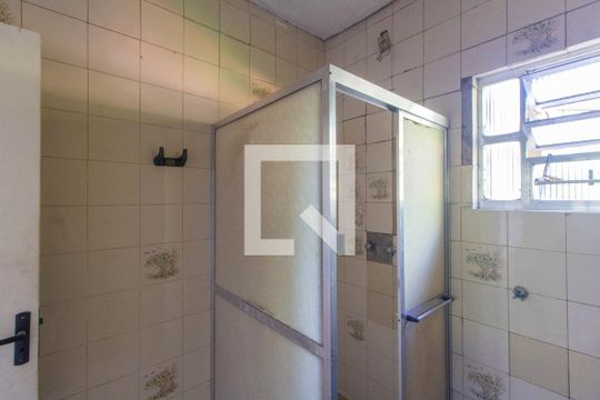 Banheiro de casa à venda com 3 quartos, 528m² em Niterói, Canoas