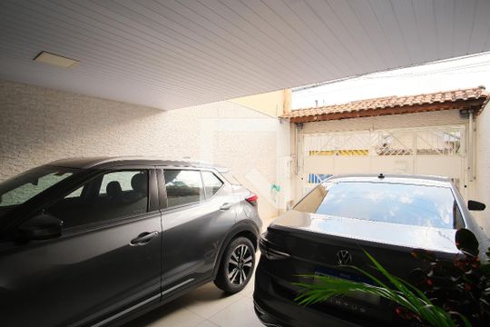 Garagem de casa à venda com 3 quartos, 256m² em Tatuapé, São Paulo