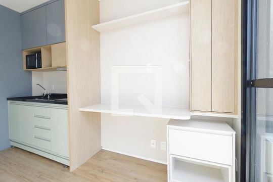 Sala de apartamento para alugar com 1 quarto, 27m² em Campo Belo, São Paulo