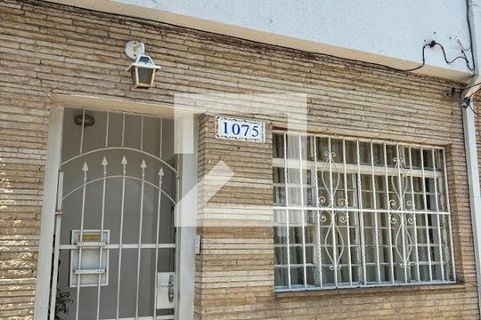 Fachada de casa à venda com 2 quartos, 90m² em Planalto Paulista, São Paulo
