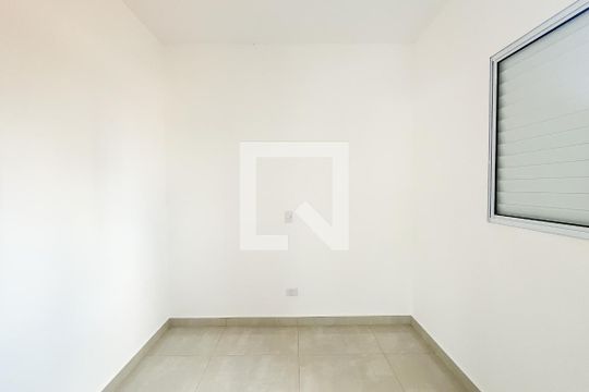 Quarto 2 de apartamento para alugar com 2 quartos, 27m² em São Domingos, São Paulo