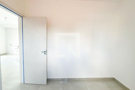 Quarto 2 de apartamento para alugar com 2 quartos, 27m² em São Domingos, São Paulo