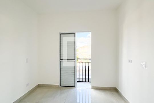 Quarto 1 de apartamento para alugar com 2 quartos, 27m² em São Domingos, São Paulo