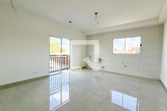 Sala/Cozinha de apartamento para alugar com 2 quartos, 27m² em São Domingos, São Paulo