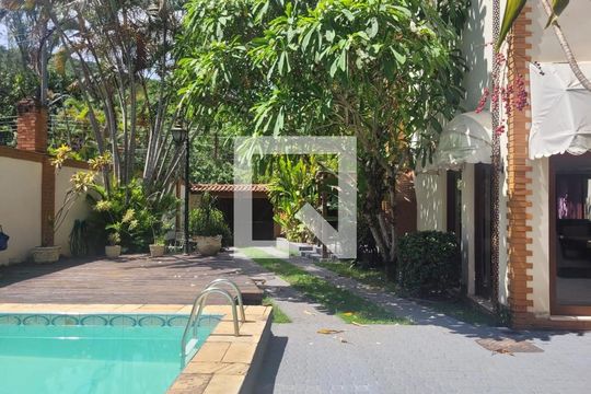 Casa à venda com 5 quartos, 480m² em Jacarepaguá, Rio de Janeiro