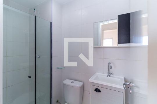 Banheiro de apartamento para alugar com 2 quartos, 32m² em Jardim Planalto, São Paulo
