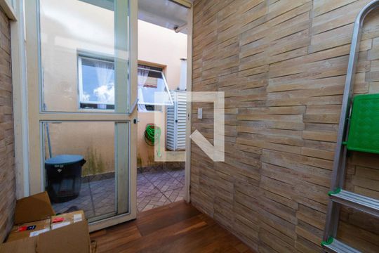 Depósito de casa de condomínio para alugar com 4 quartos, 105m² em Vila Carrão, São Paulo