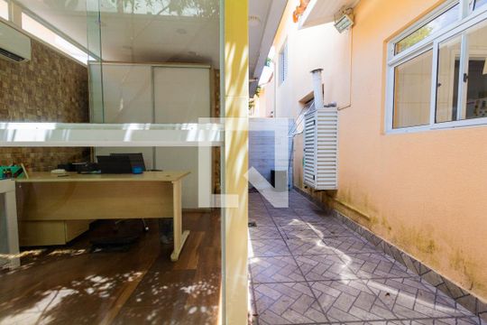 Quintal de casa de condomínio para alugar com 4 quartos, 105m² em Vila Carrão, São Paulo