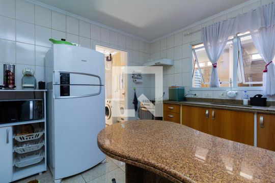 Cozinha de casa de condomínio para alugar com 4 quartos, 105m² em Vila Carrão, São Paulo