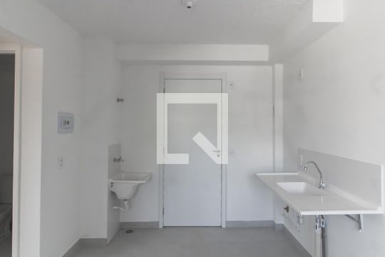 Cozinha de apartamento para alugar com 2 quartos, 34m² em Vila Ré, São Paulo