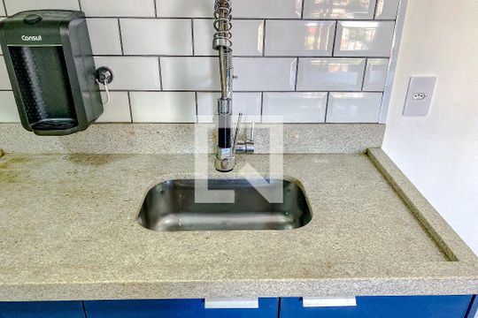 Cozinha de apartamento à venda com 2 quartos, 38m² em Vila Invernada, São Paulo