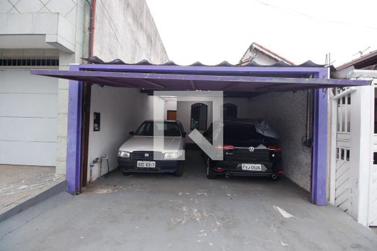 Garagem de casa para alugar com 2 quartos, 125m² em Jardim Maria Rosa, Taboão da Serra
