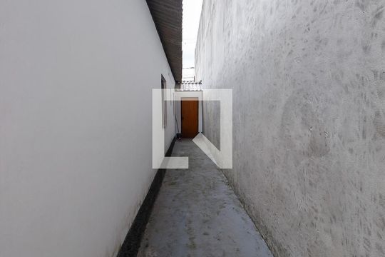 Quintal de casa para alugar com 2 quartos, 125m² em Jardim Maria Rosa, Taboão da Serra