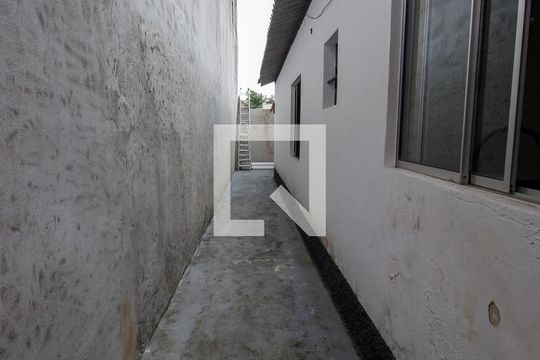Quintal de casa para alugar com 2 quartos, 125m² em Jardim Maria Rosa, Taboão da Serra