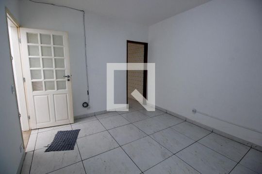 Sala de casa à venda com 2 quartos, 125m² em Jardim Maria Rosa, Taboão da Serra