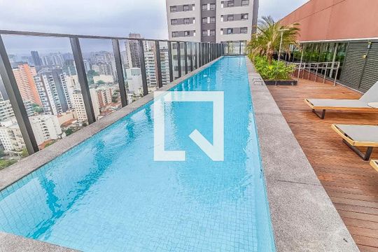 Área comum - Piscina de kitnet/studio para alugar com 1 quarto, 27m² em Pompeia, São Paulo