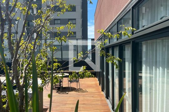 Área comum de kitnet/studio para alugar com 1 quarto, 27m² em Pompeia, São Paulo