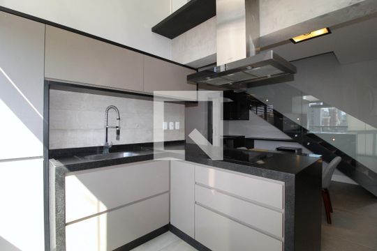 Sala/Cozinha de apartamento para alugar com 1 quarto, 70m² em Vila Olímpia, São Paulo
